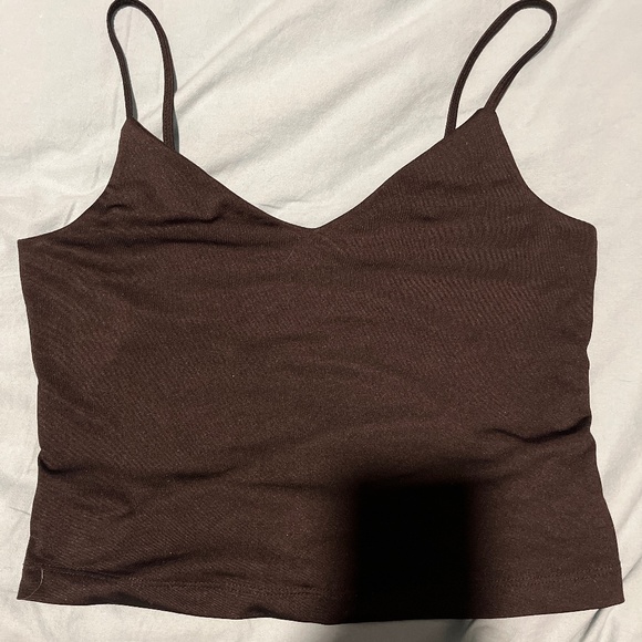 Cropped Tank Top - Picture 1 of 3